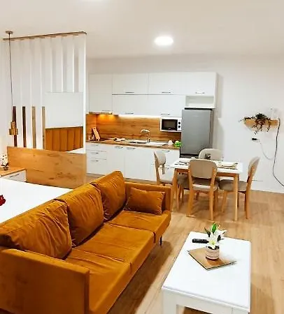 Selvia * ティラナ