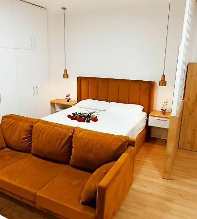 Selvia Tirana