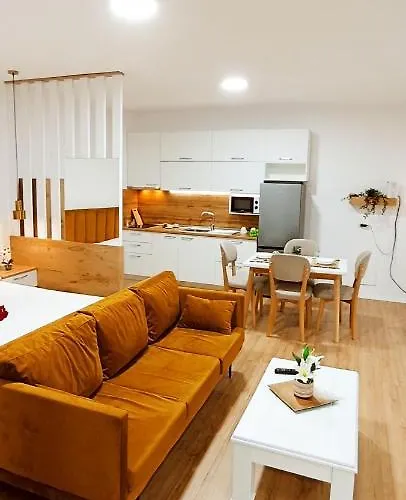 Selvia * ティラナ